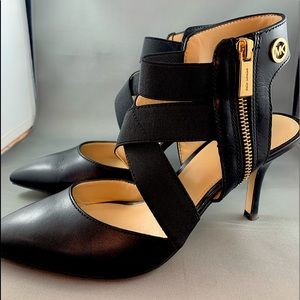 Michael Kors size 9 meadow mid leather high heels